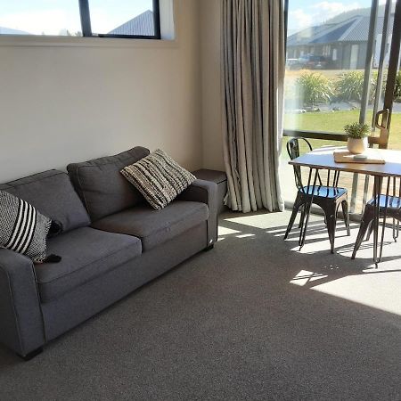 Two Thumbs Unit 2 Apartment Lake Tekapo Bagian luar foto